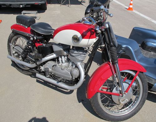 Harley-K-ou-KH-900.jpg