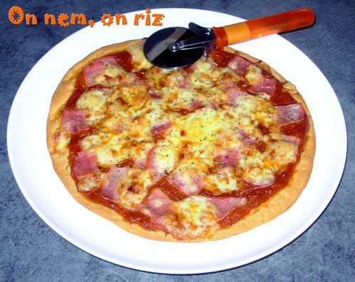Pizza jambon-cantal1