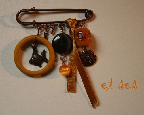 broche alex