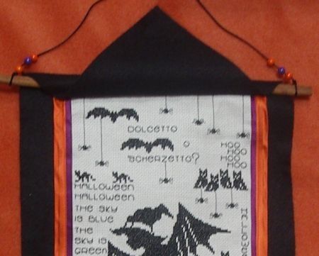 Halloween" .... a punto croce blog di iltelaiopovolaro.over blog.it Schemi gratis punto croce bianco e nero