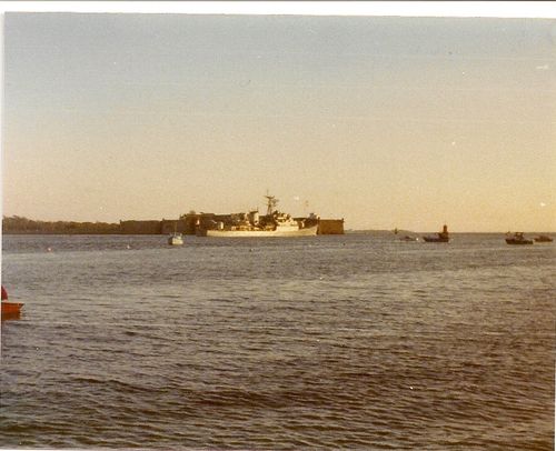 ae cdt bourdais le 10-11-77 devant port-louis