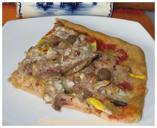 pizza thon, moutarde et courgettes