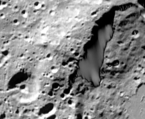 Info ou intox: Etranges structures et phénomènes sur la Lune - Page 8 Z-Man3
