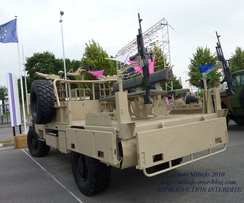 ACMAT-VLRA-2-forces-speciales--5-.jpg