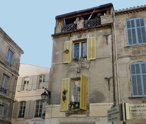 Arles façades de maisons