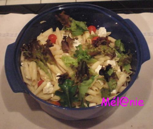pate_tomate_feta_roquette.jpg