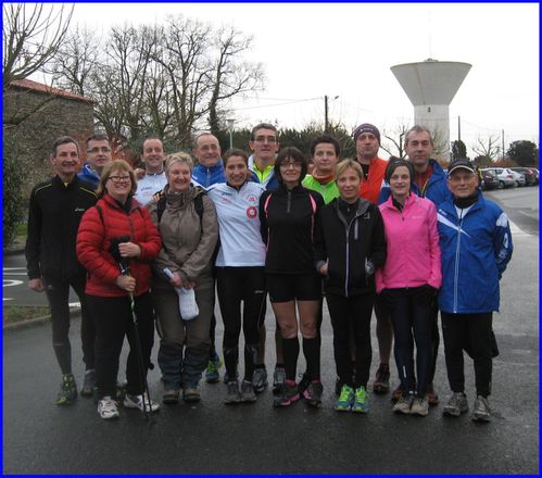 Les-participants-a-la-sortie-de-Fressines.JPG