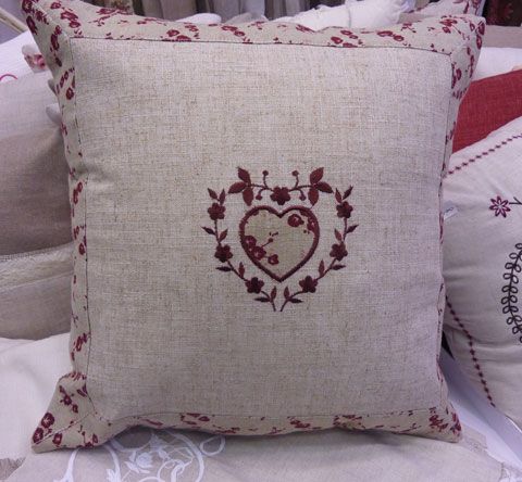 coussincoeur.jpg