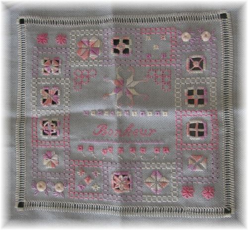 http://img.over-blog.com/500x463/0/57/27/08/hardanger/bonheur-hardanger.JPG