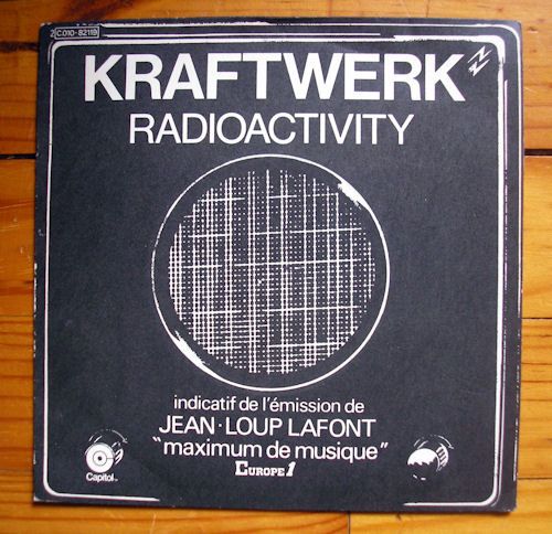 Kraftwerk - Radioactivity