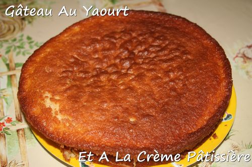Gateau Au Yaourt Et A La Creme Patissiere Le Monde De Sophy