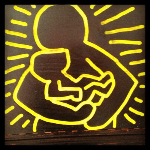 20130304-pictures-madonna-instagram-keith-haring.jpg