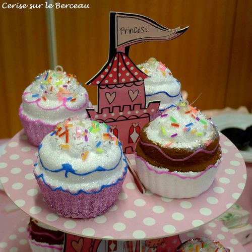 cupcake-princesses.JPG