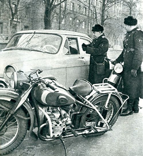 1955 Policier plan géné822