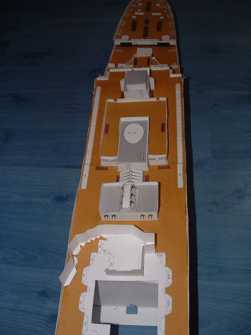 Maquette en carton - Page 4 Maquette