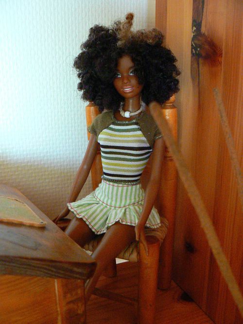 Barbie noire inconnue - poupées corolle