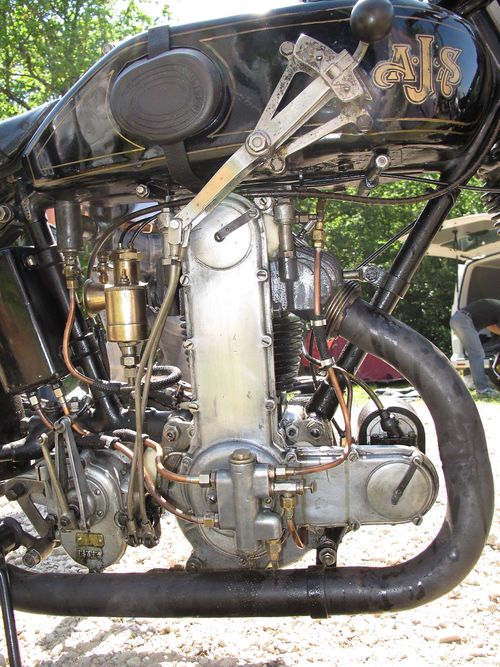 AJS-cammy-moteur.jpg