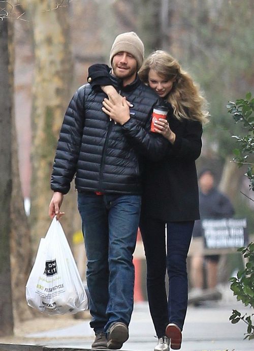 taylor-swift-jake-gyllenhaal-love-all-too-well-mapple-latte.jpg