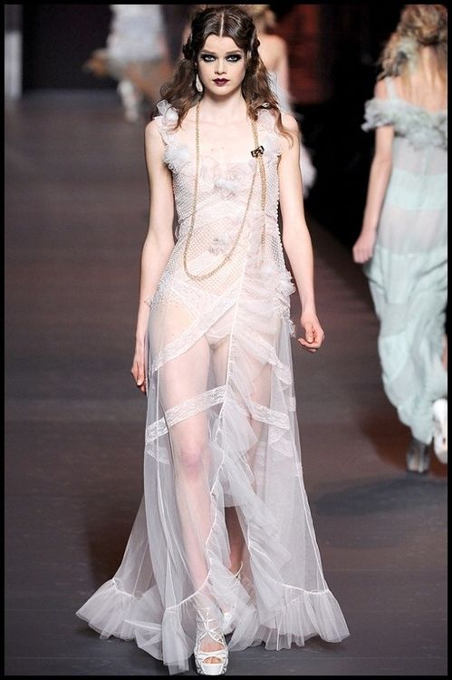 Dior-Galliano-automne-hiver-2011--18.jpg