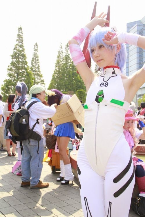 567__500x0_comiket-80-day-1-hot-cosplay-054.jpg