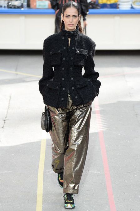 Paris-Fashion-Week-Femme-A.-H.2014-.Chanel-03.JPG