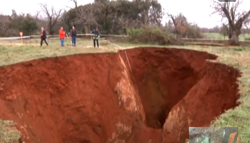 Portugal: Un méga sinkhole de 17 mètres Sin