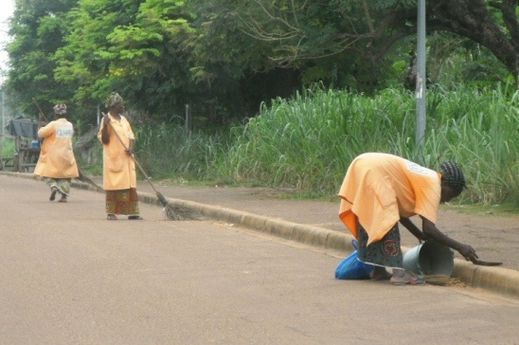 balayeuse_abidjan.jpg