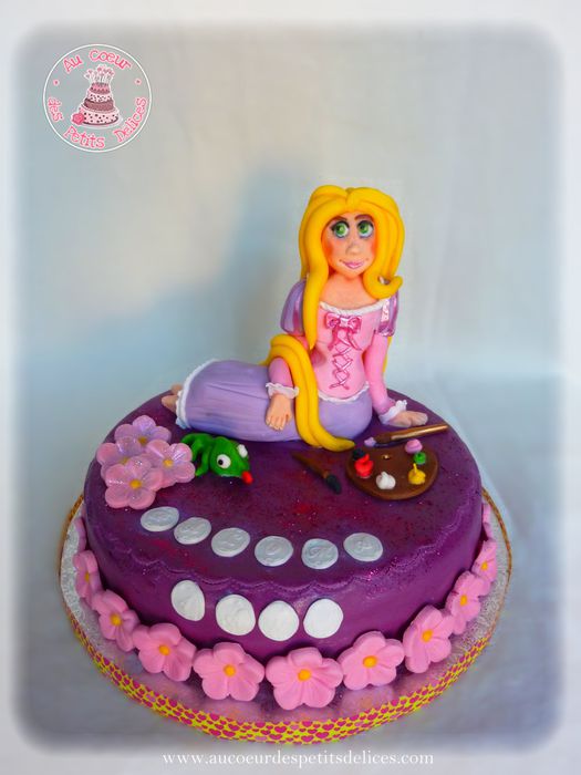 Gâteau Raiponce avec petit caméléon - Violette Délices