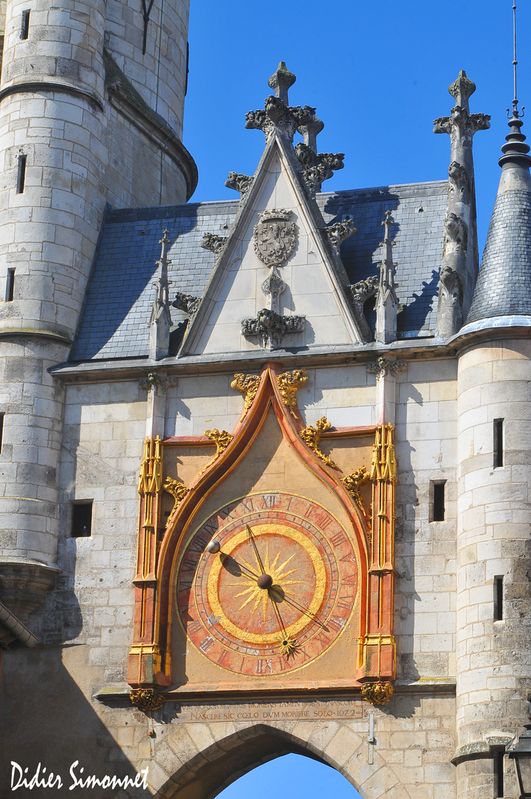 AUXERRE, l' Horloge