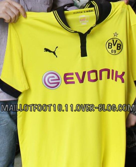 http://img.over-blog.com/545x668/3/88/03/34/maillots-2012-2013/heimtrikot-borussia-dortmund-2012-2013-puma.jpg