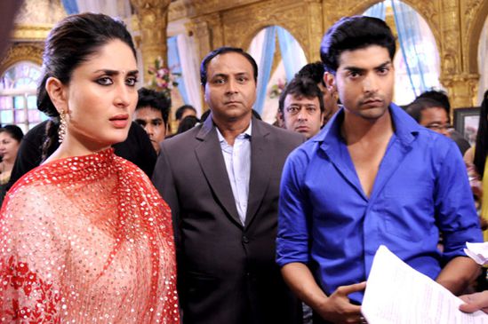 Kareena-Kapoor-on-the-sets-of--Punar-Vivaah.jpg