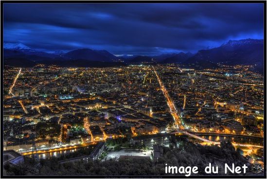 Grenoble_Nuit-1.jpg