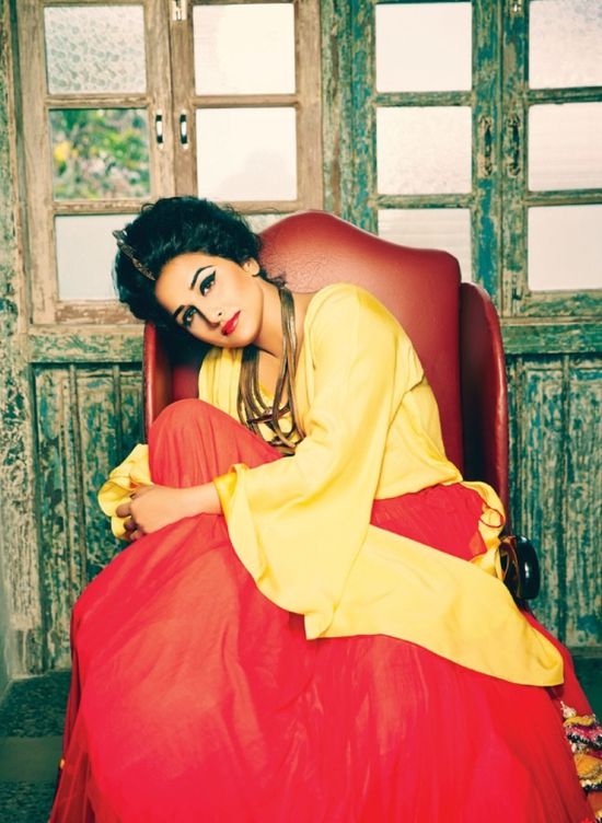 Vidya-Balan-filmfare-jan-2014-4.jpg