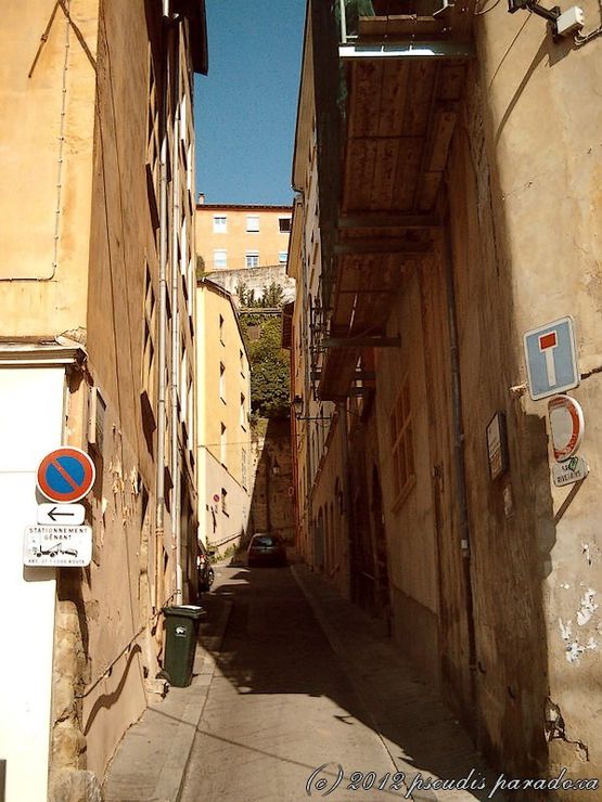 passage1.jpg