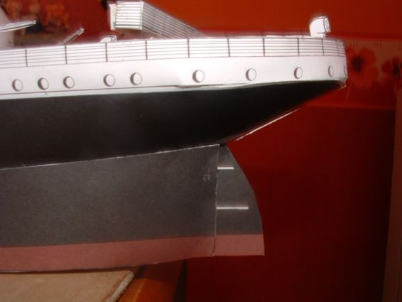 Maquette en carton - Page 7 Gouvernail