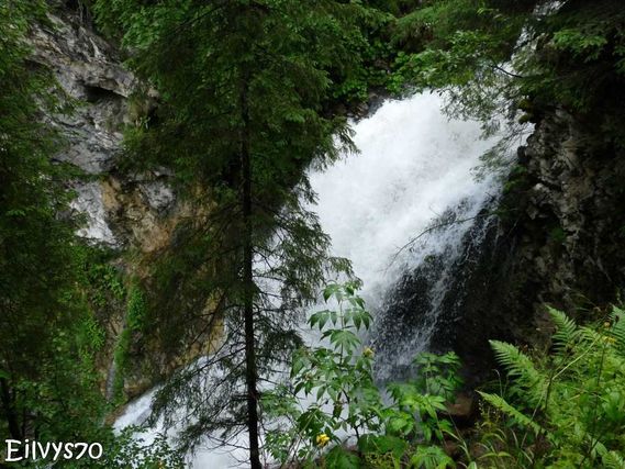 MORZINE-CASCADES-D-ARDENT-2