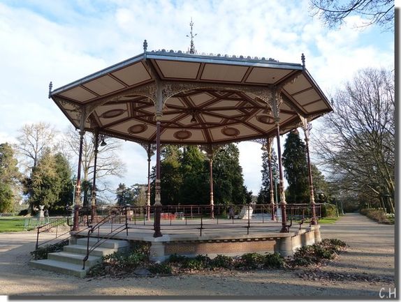 Thabor mars 2012 Kiosque 1 +