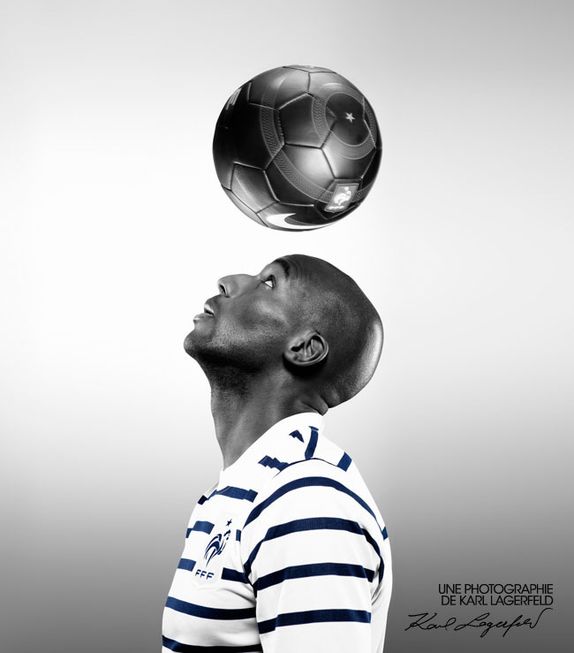 nouveau_maillot_equipe_france_ext.jpg