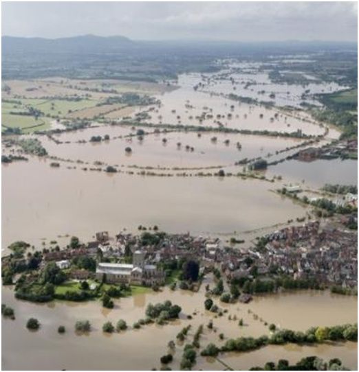 Saillancourt - 5 - 5 - Inondation Tewkesbury Abbey
