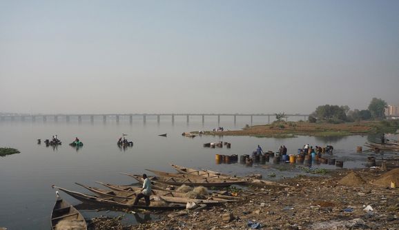 Tanneurs au bord du Niger