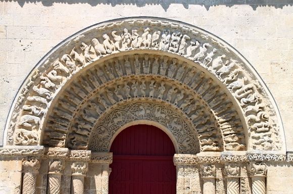 st-pierre-de-la-tour-daulnay-saintonge.jpg