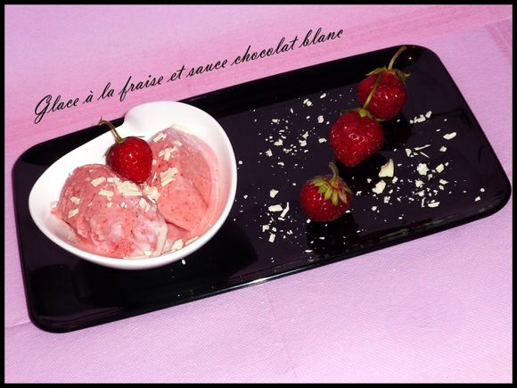 glace-fraise-sauce-choco.jpg