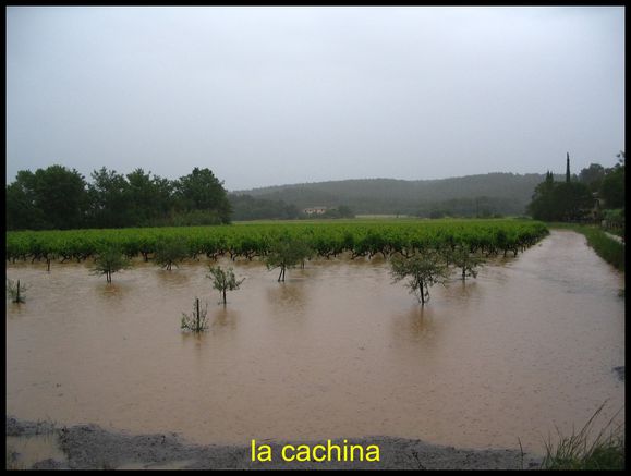 inondation-cotignac-15-06-2010--22-.JPG