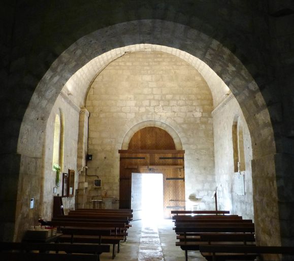 Entrée de l'église Saint-Sigismond