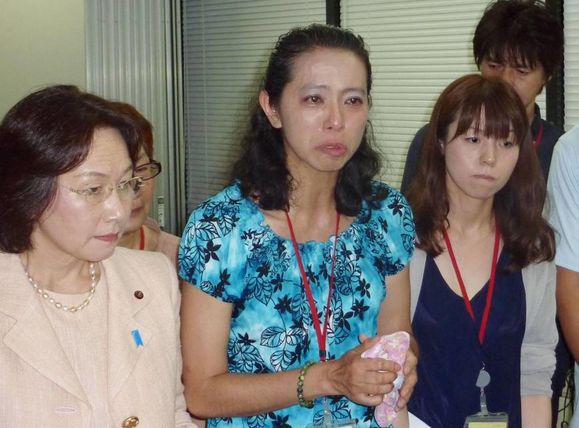 maman-d-une-victime-japonaise-du-Cervarix.jpg
