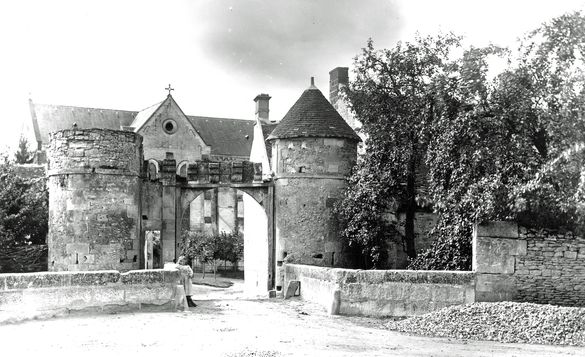06 - ENTRÉE DE L'ABBAYE 1897