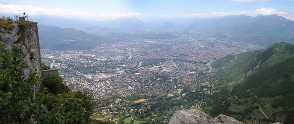 Grenoble-vu-depuis-de-fort-St-Eynard-1000