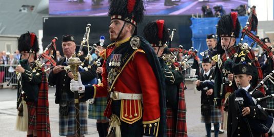 Ecosse-ceremonie-le-4-juillet.jpg