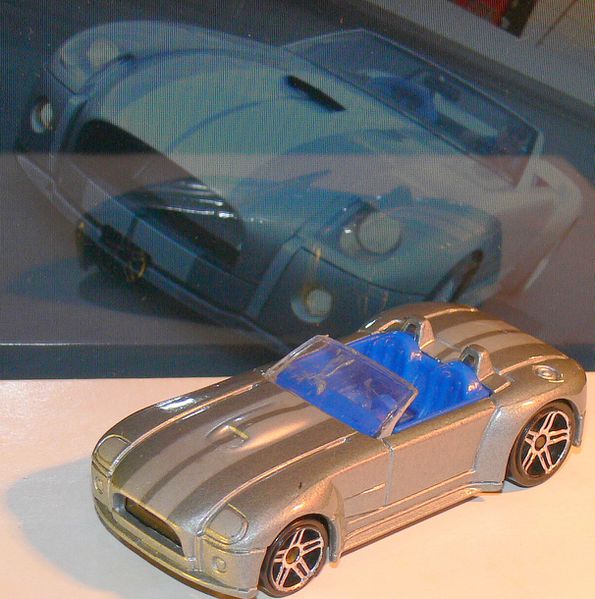 19 FORD SHELBY COBRA CONCEPT HOTWHEELS