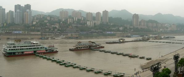 Chine Chongqing Chaotianmen pano depuis les quais